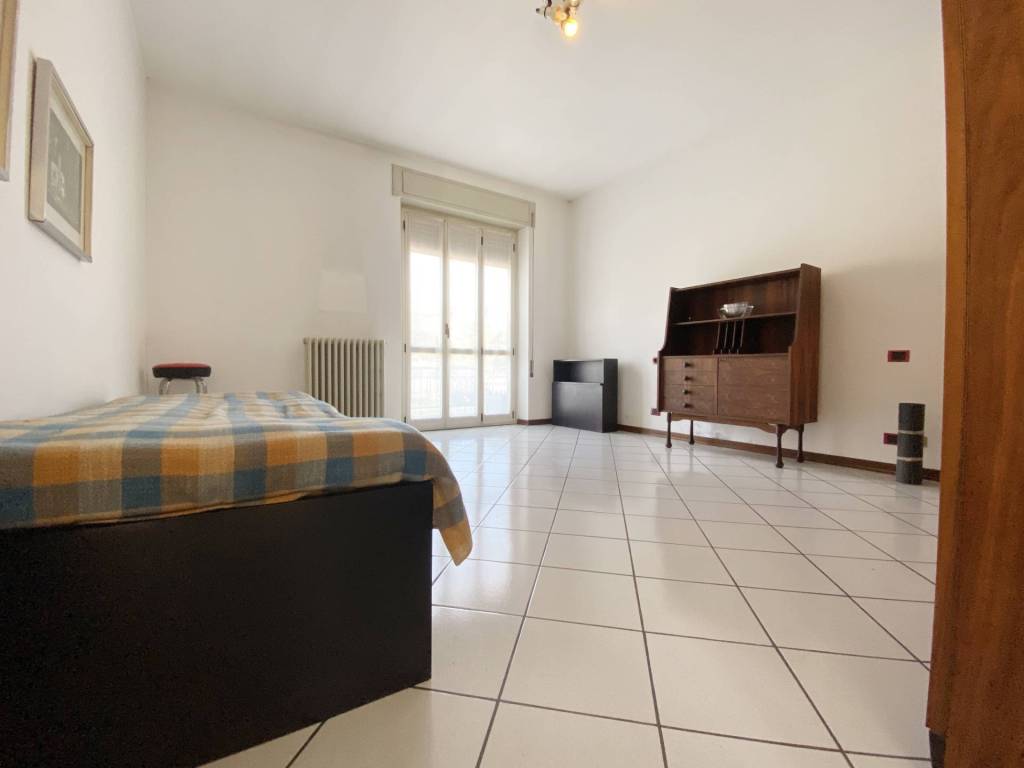 Appartamento a Gavirate in Via Cornelio Rovera, 38 - Foto 2