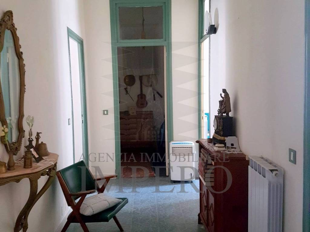 Attico / mansarda a Ventimiglia in Via Martiri della Liberta, 20 - Foto 2