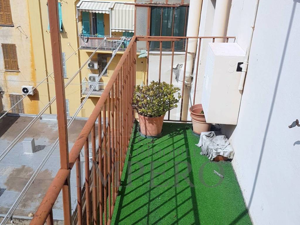 Attico / mansarda a Ventimiglia in Via Martiri della Liberta, 20 - Foto 3