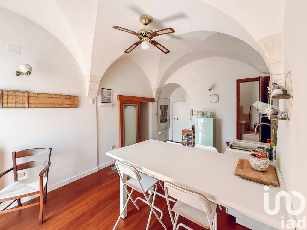 Casa indipendente a Martina franca in Vicolo II Cristoforo Colombo - Foto 2