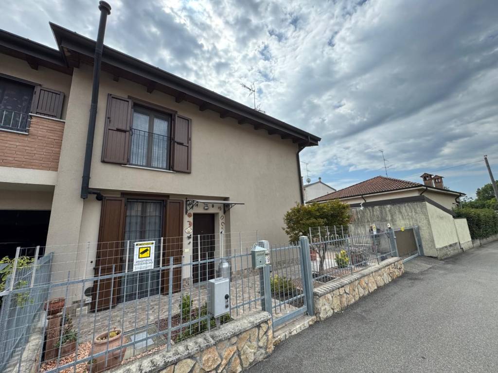 Villetta a schiera a Copiano in Via Don Emilio Marchesi, 19 - Foto 4