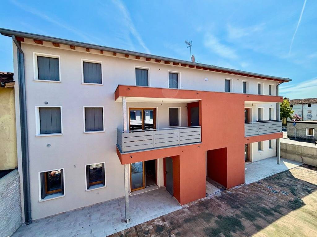 Appartamento a Cordenons in Via Saccon 104, Cordenons - Foto 2