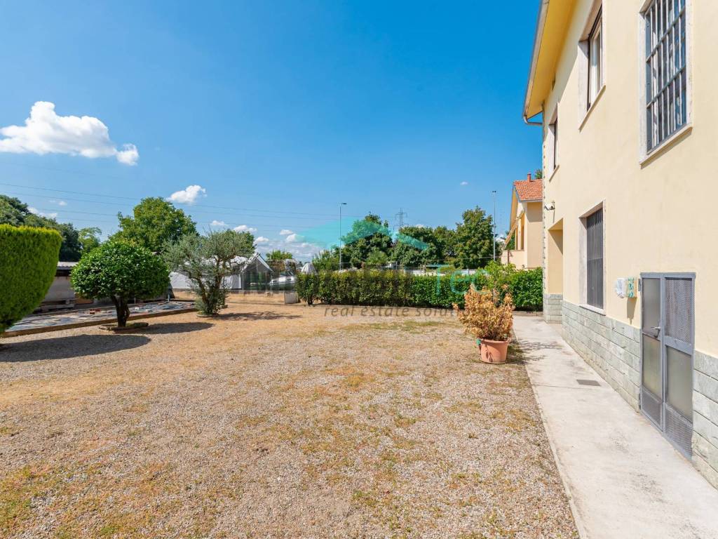 Villa a Caronno pertusella in Via Santa Margherita - Foto 5
