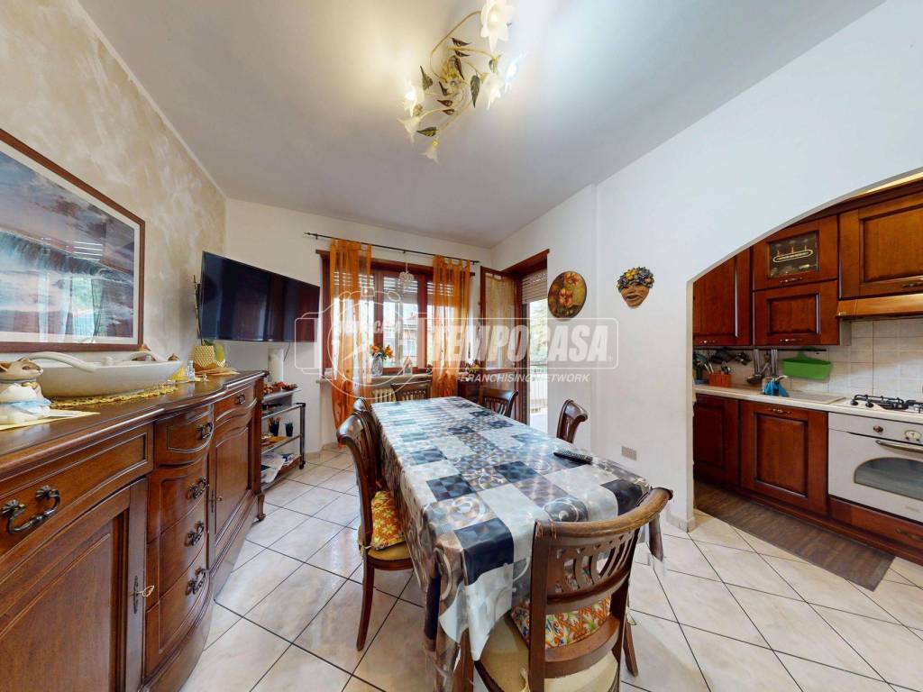 Appartamento a Leinì in Via san rocco - Foto 2