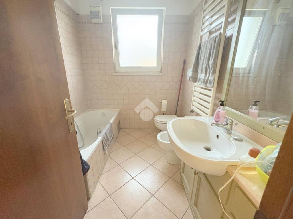 Appartamento a Rosà in Via Mazzini G., 92 - Foto 4