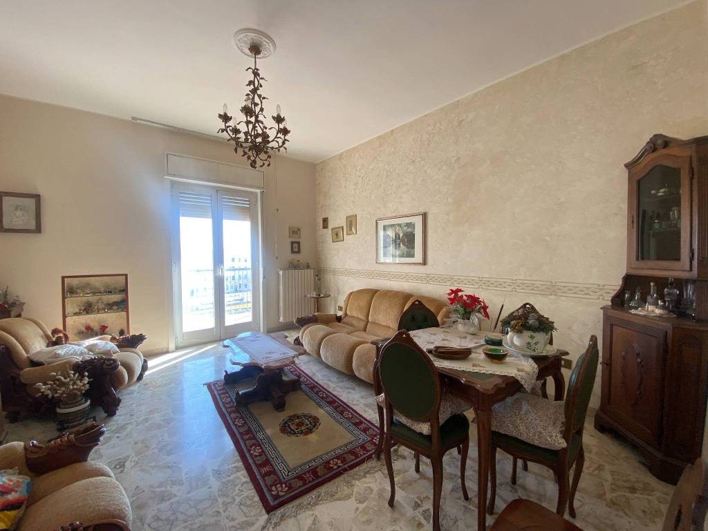 Appartamento a Bari in Via Brigata e Divisione Bari, 94 - Foto 3