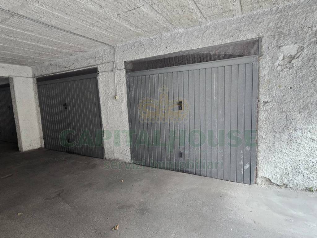 Box / garage a San nicola la strada in Via degli Olmi - Foto 2