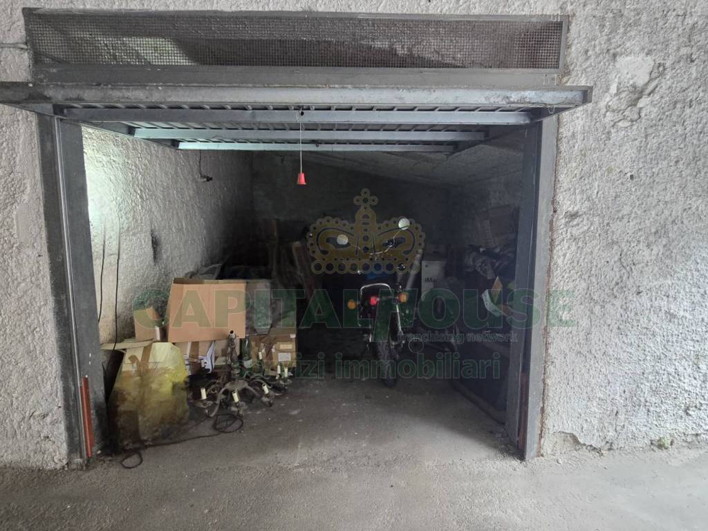 Box / garage a San nicola la strada in Via degli Olmi - Foto 5