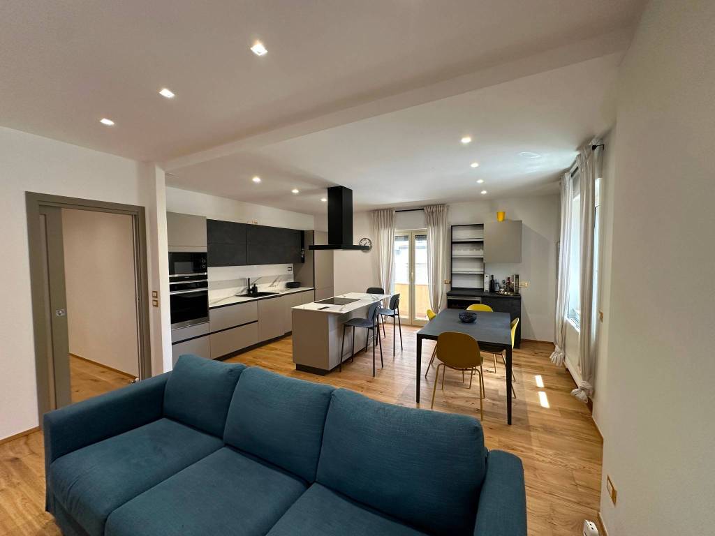Appartamento a Nuoro in Via San Francesco, 59 - Foto 3