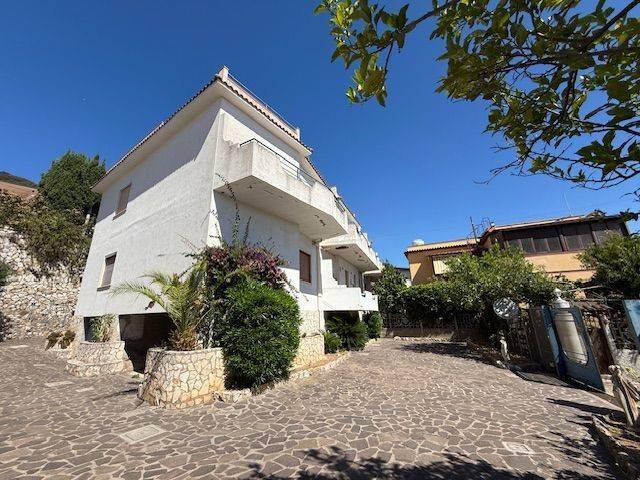 Appartamento a San felice circeo in Via Roma - Foto 2