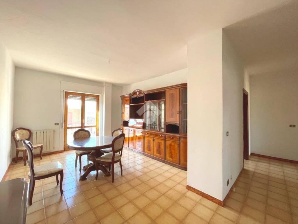 Appartamento a Canosa di puglia in Via Alcide de Gasperi, 76 - Foto 3