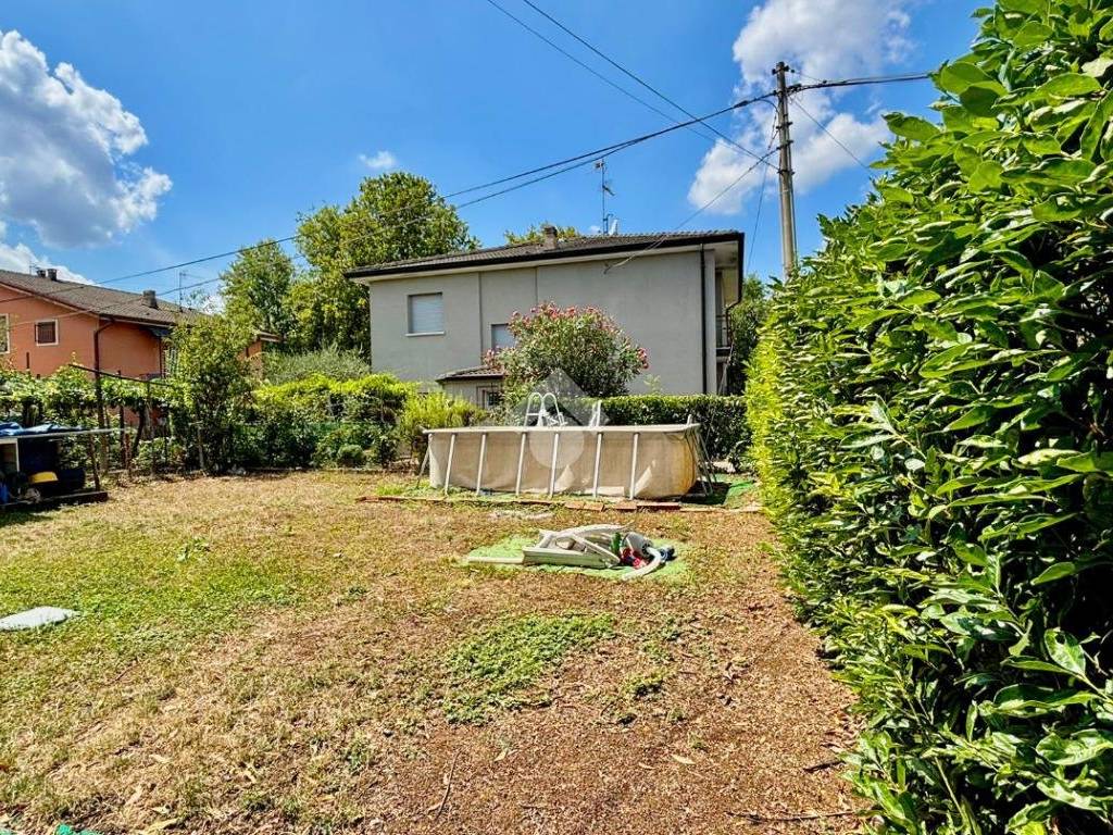 Villa a Rezzato in Via Curiel, 49 - Foto 3