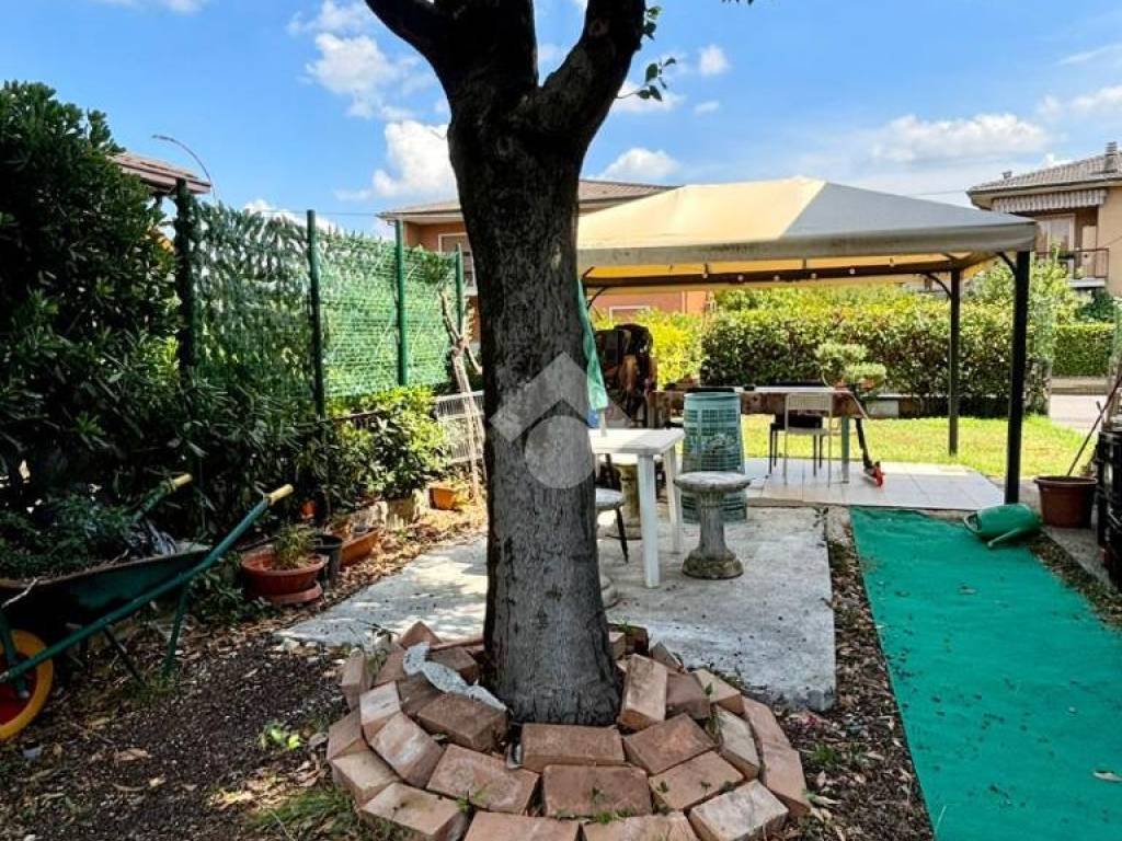 Villa a Rezzato in Via Curiel, 49 - Foto 4