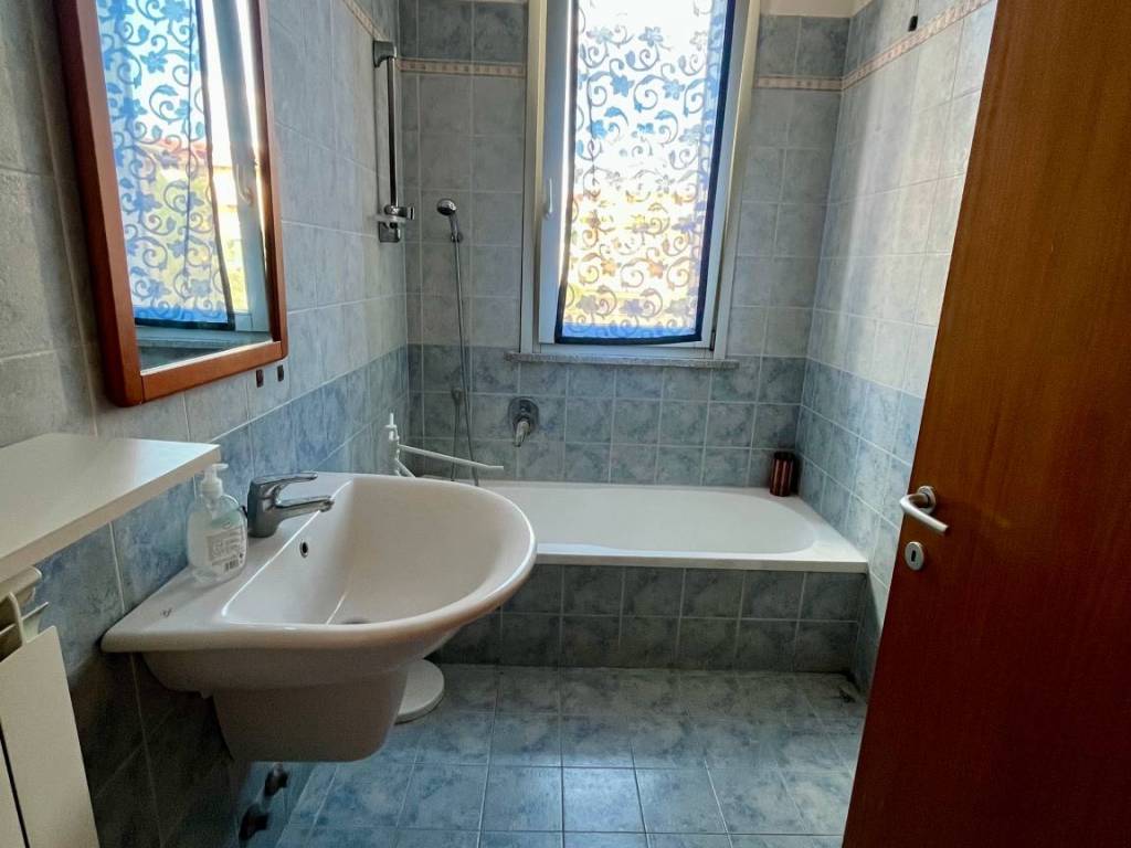 Appartamento a Somma lombardo in Via Guglielmo Marconi - Foto 3