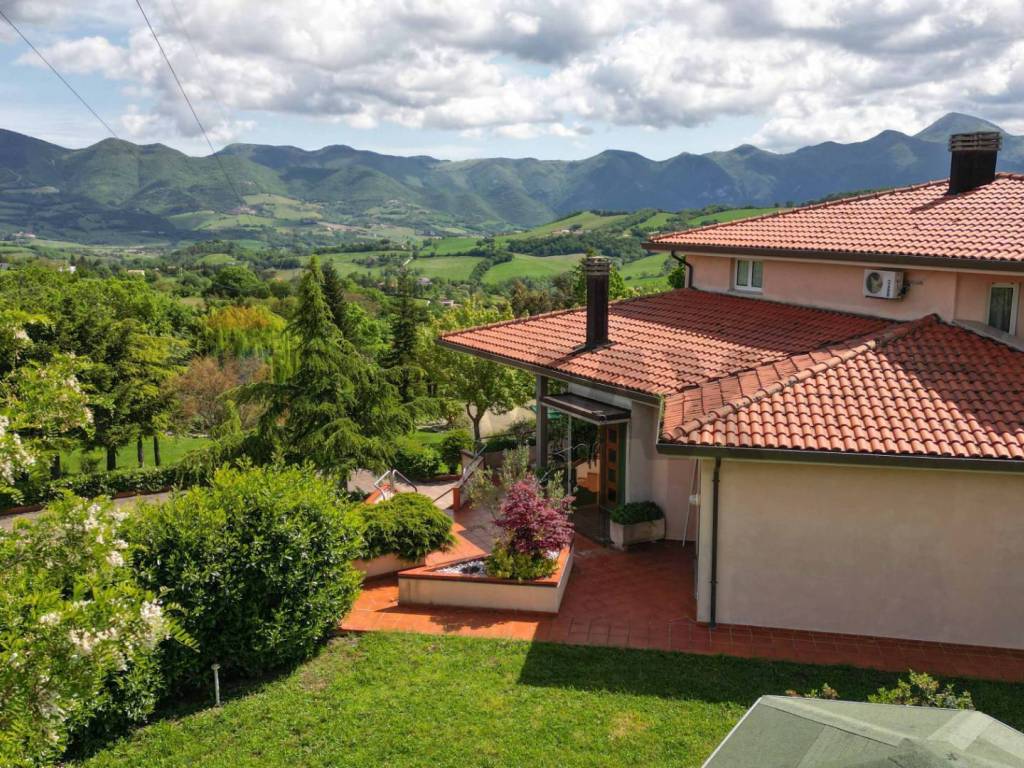 Villa a Fabriano - Foto 2