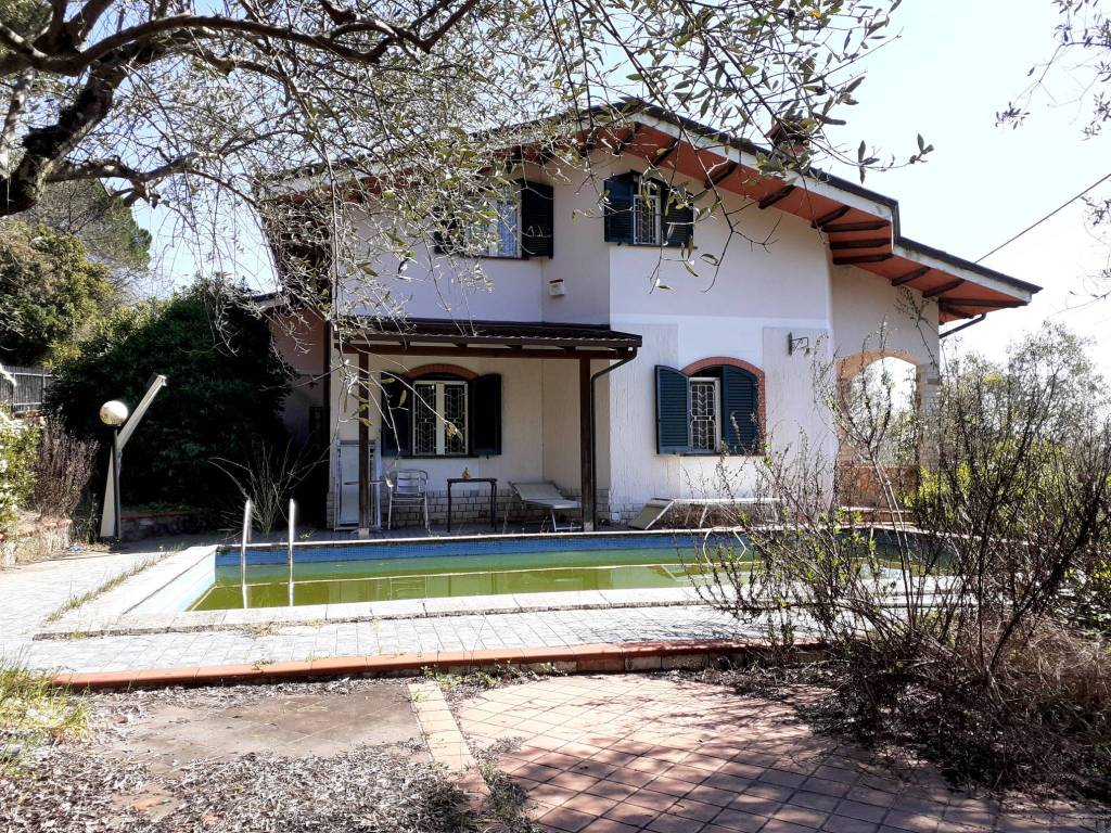 Villa a Castelnuovo magra in Via dei Pini, 25 - Foto 4
