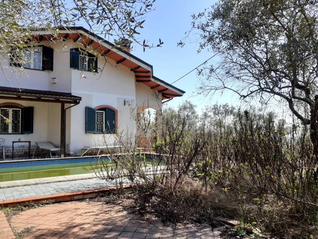 Villa a Castelnuovo magra in Via dei Pini, 25 - Foto 5