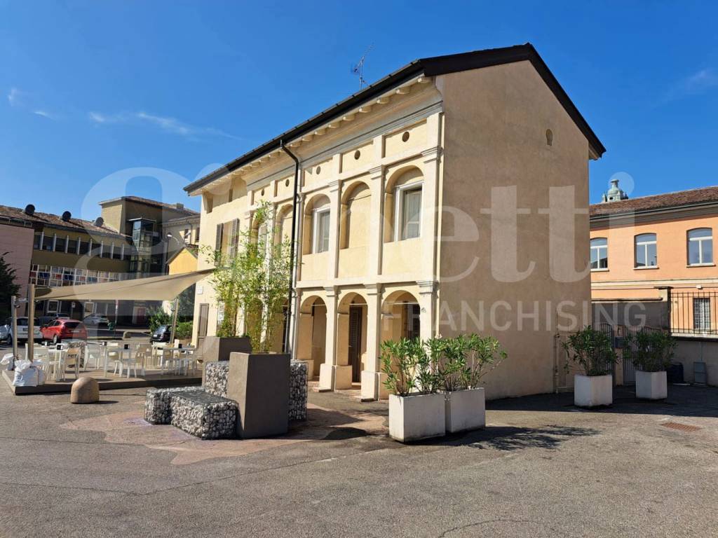 Palazzo / stabile a Codogno in PIAZZALE GANELLI, 3 - Foto 4