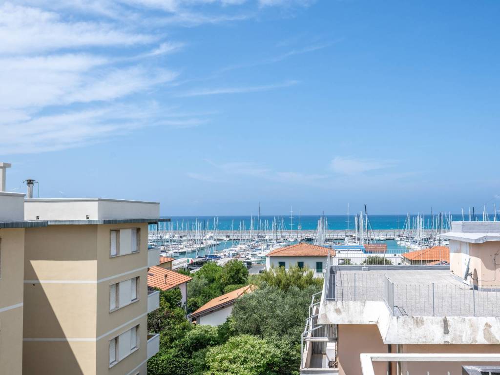 Appartamento a Rosignano marittimo in Via Gaetano Donizetti, 7 - Foto 2