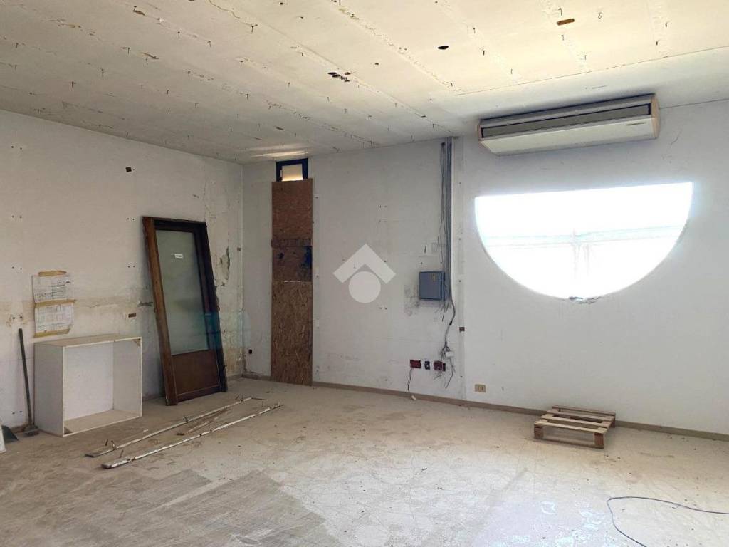 Immobile a Due carrare in SS 16 Adriatica, 180 - Foto 5