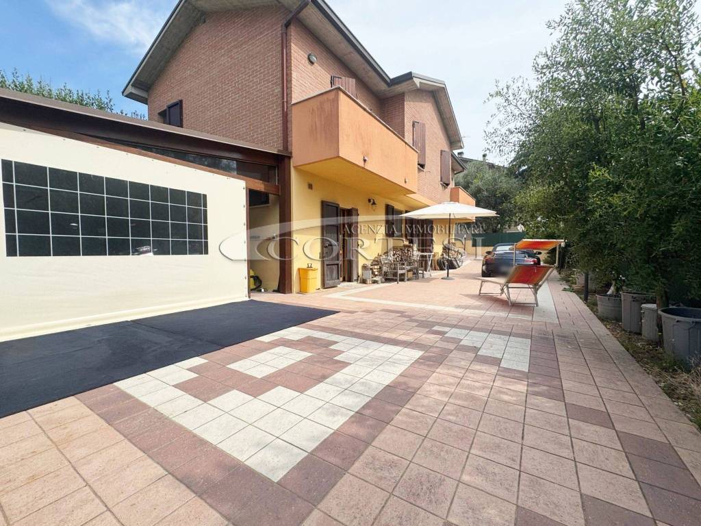 Villa a Trecastelli in Via Due Giugno, 17 - Foto 3