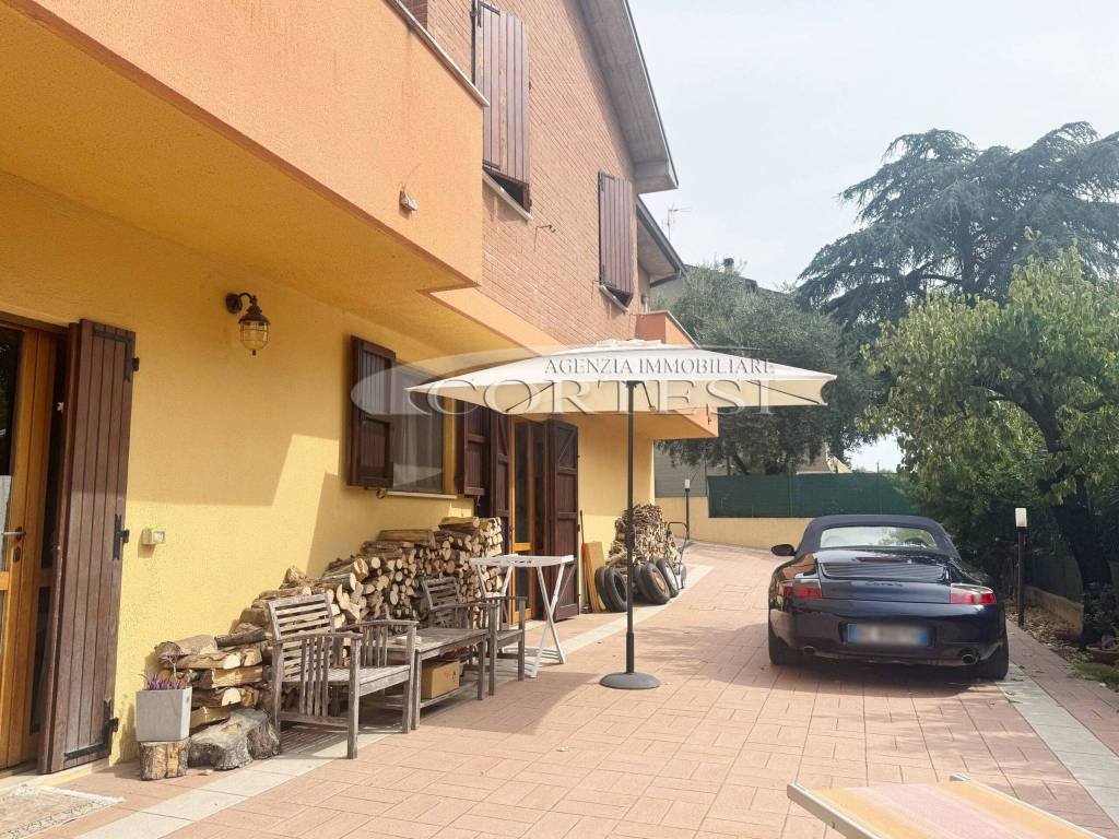 Villa a Trecastelli in Via Due Giugno, 17 - Foto 4