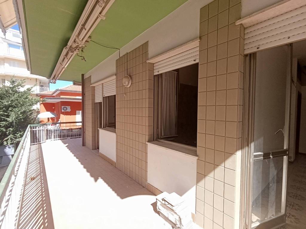 Appartamento a Alba adriatica in Lungomare Guglielmo Marconi - Foto 5