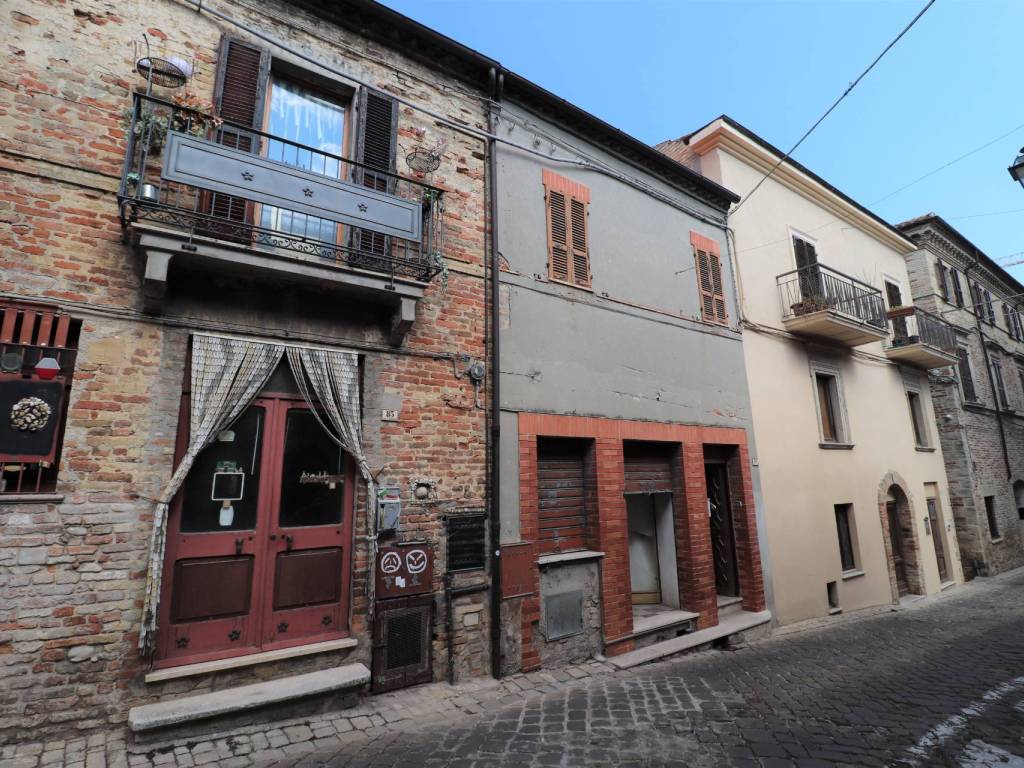 Casa indipendente a Ripatransone in Corso Vittorio Emanuele, 124 - Foto 2