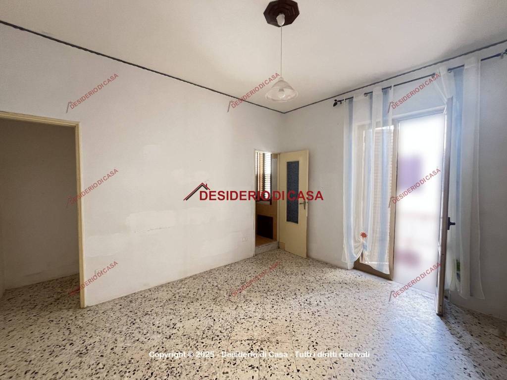 Casa indipendente a Campofelice di roccella in Piazza Croce - Foto 3