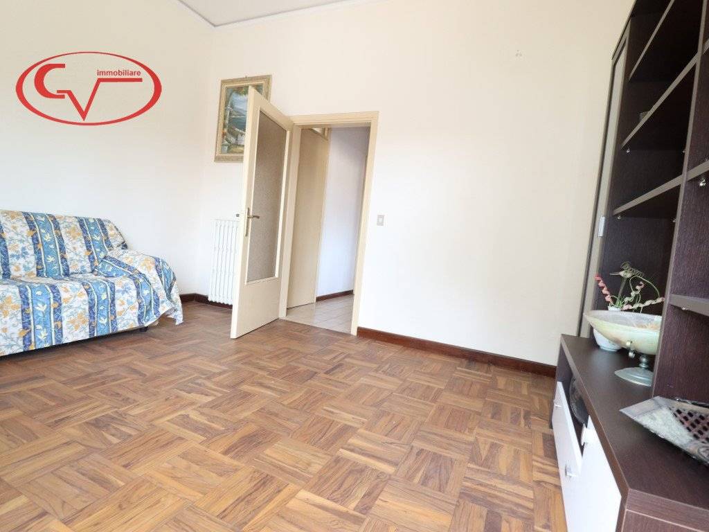 Appartamento a Montevarchi in Piazza Cesare Battisti - Foto 3