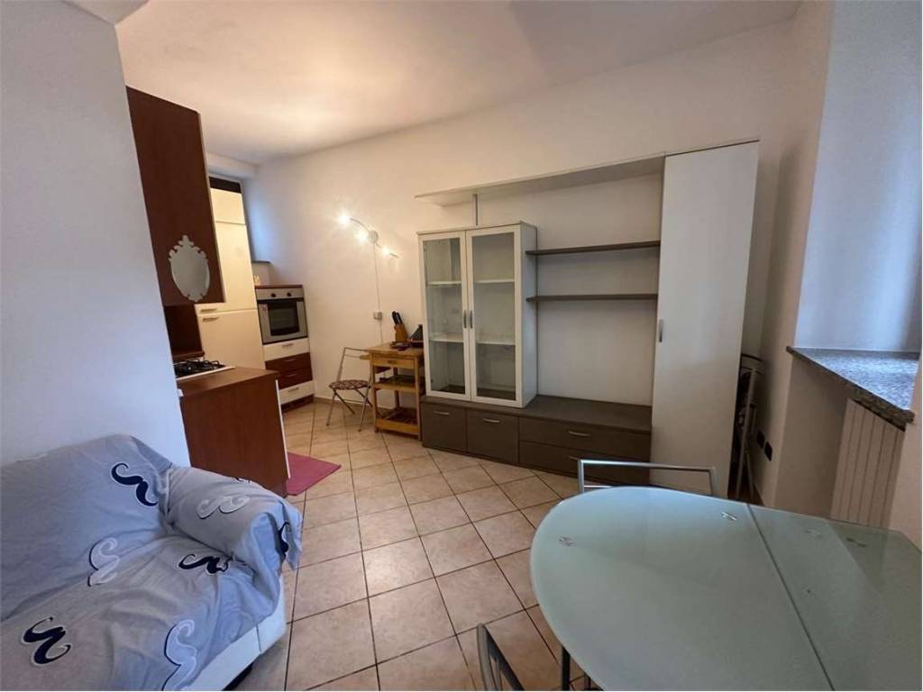 Appartamento a Somma lombardo in Via Cesare Battisti, 41 - Foto 4