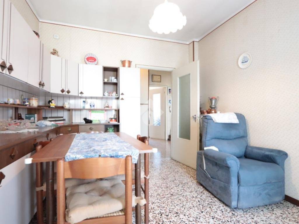 Appartamento a Alessandria in Via Raffaello Sanzio, 14 - Foto 4