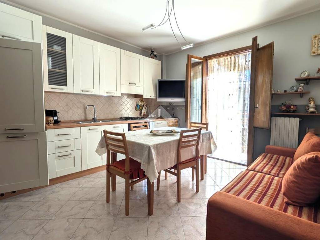 Appartamento a Margherita di savoia in Via 4 Marina, 1 - Foto 5