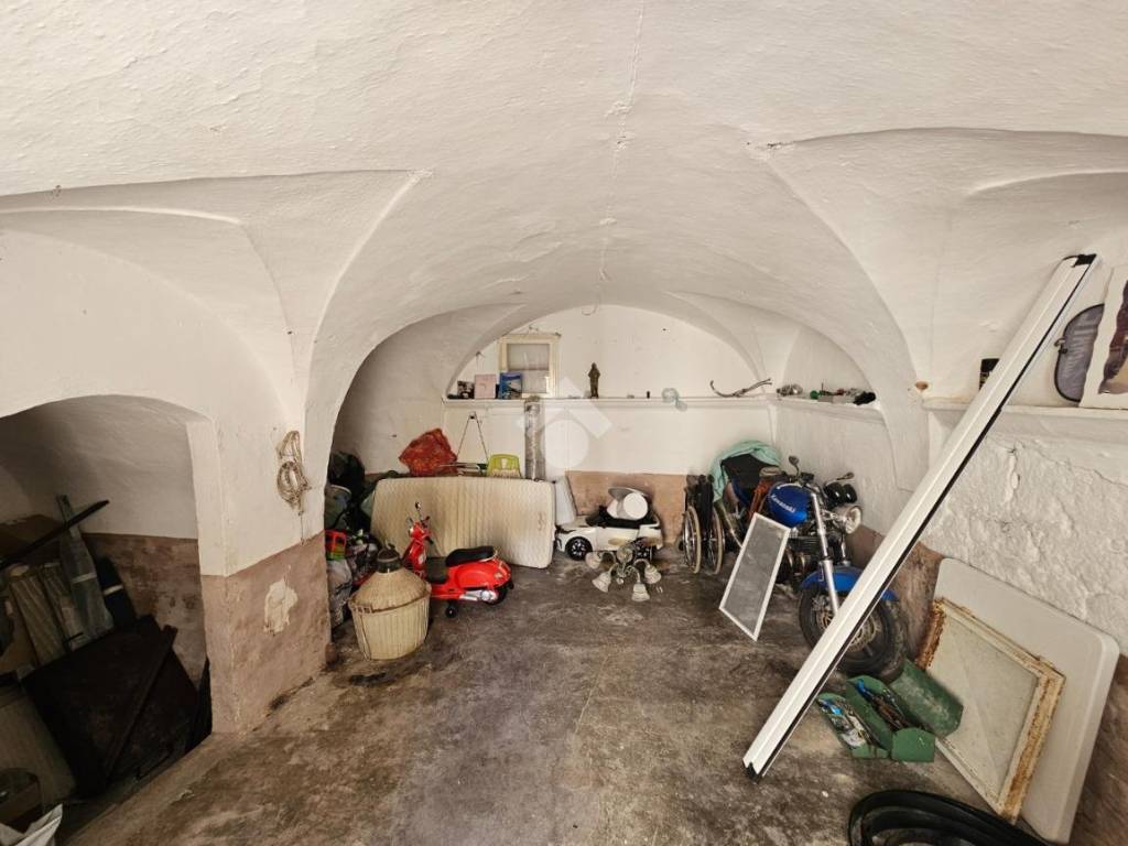 Box / garage a Ceglie messapica in Via Pietro Micca, 47 - Foto 4
