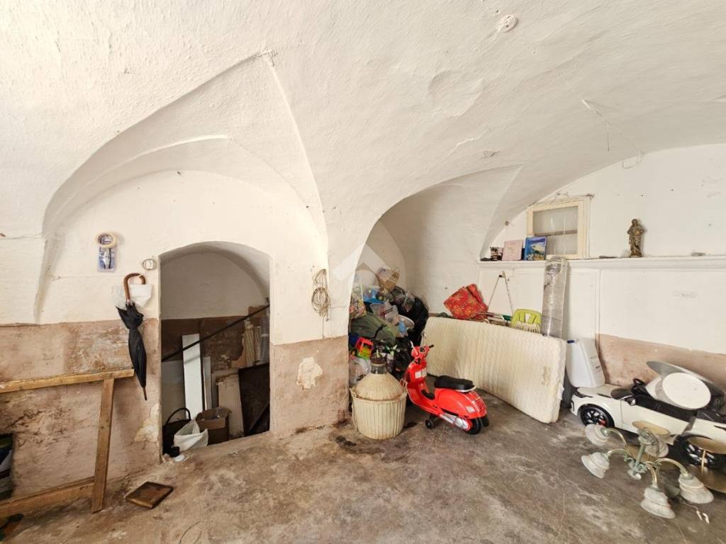 Box / garage a Ceglie messapica in Via Pietro Micca, 47 - Foto 5