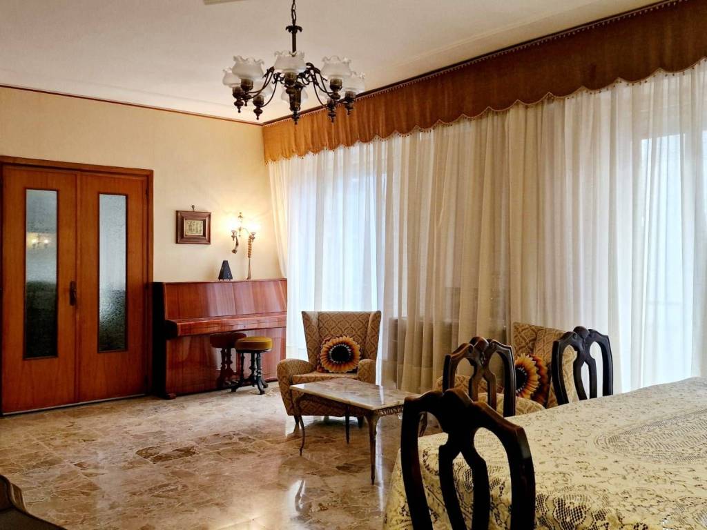 Appartamento a Ventimiglia in Passeggiata Oberdan - Foto 3