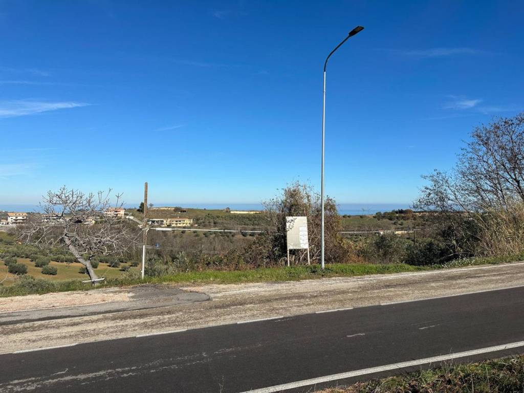Terreno a Silvi in Contrada Piane Maglierici - Foto 3