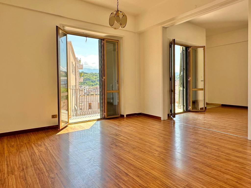Appartamento a Cosenza in Via Nicola Parisio, 6 - Foto 2