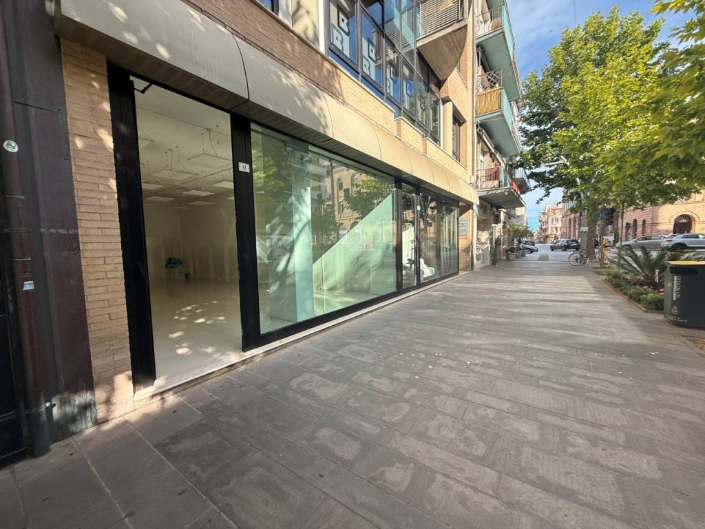 Immobile a Civitanova marche in Corso Umberto I, 11 - Foto 4