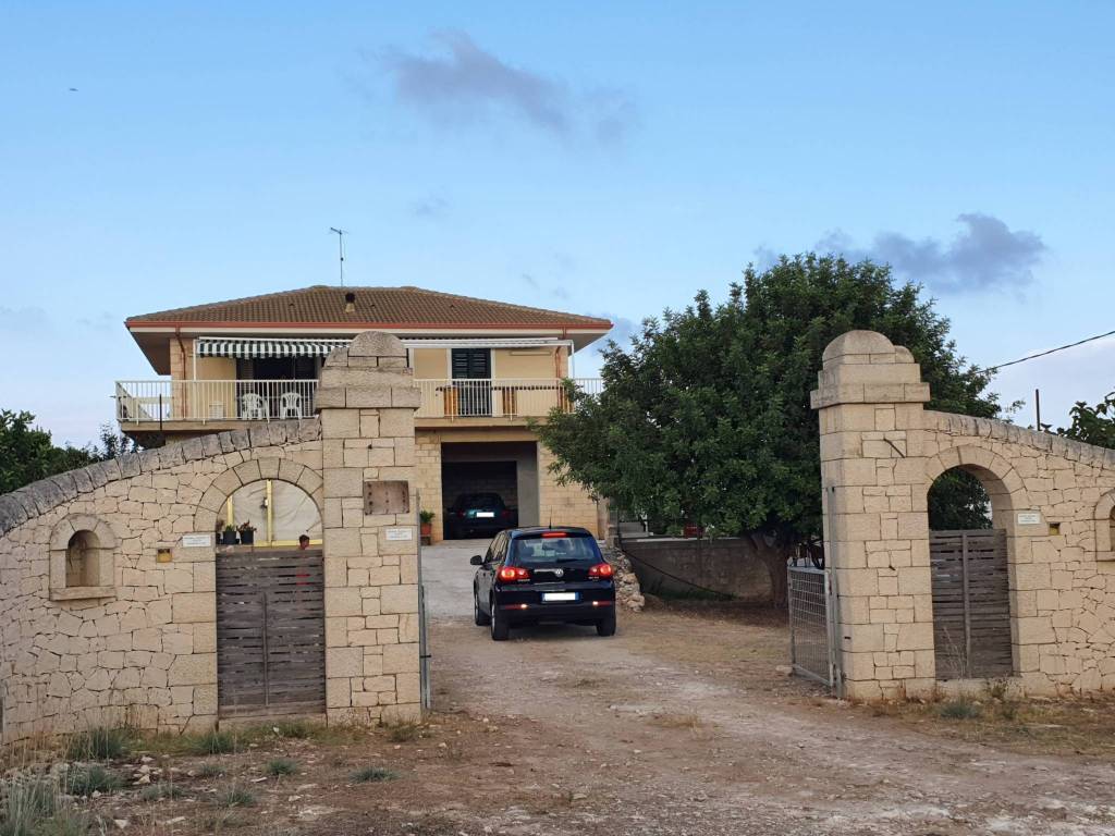 Villa a Scicli in Strada Provinciale 40 - Foto 2