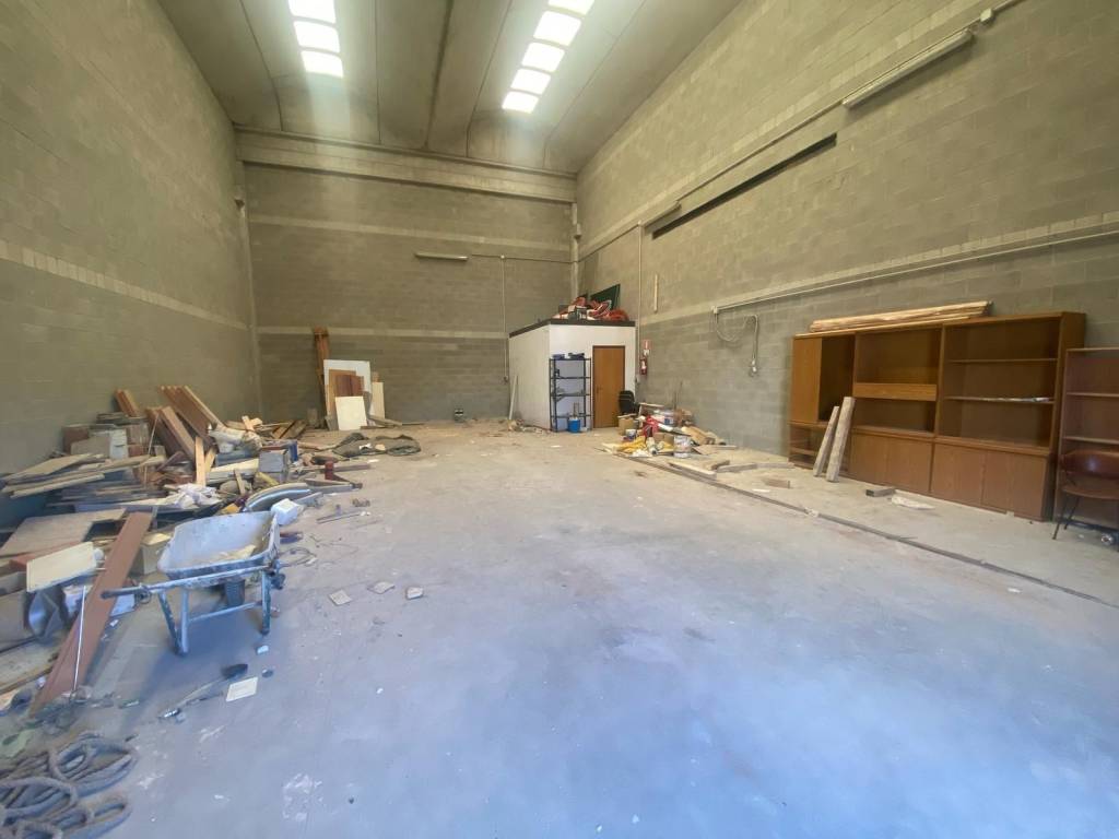 Immobile a Caronno pertusella in Via Milano - Foto 3