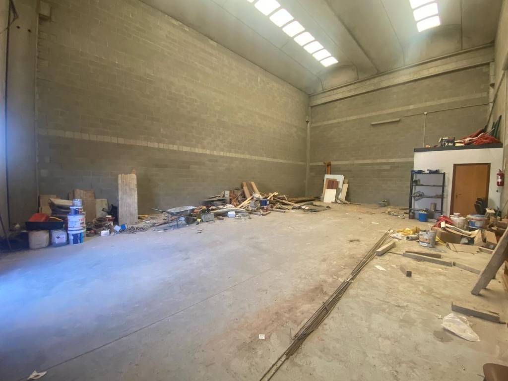 Immobile a Caronno pertusella in Via Milano - Foto 4
