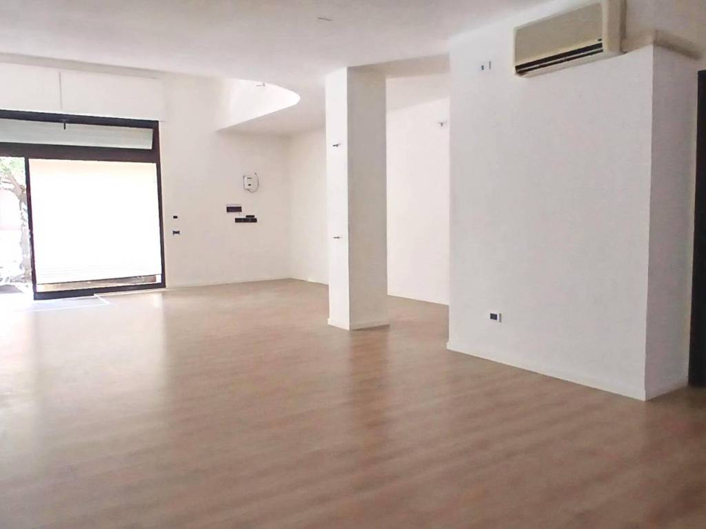 Loft / open space a Cagliari - Foto 3