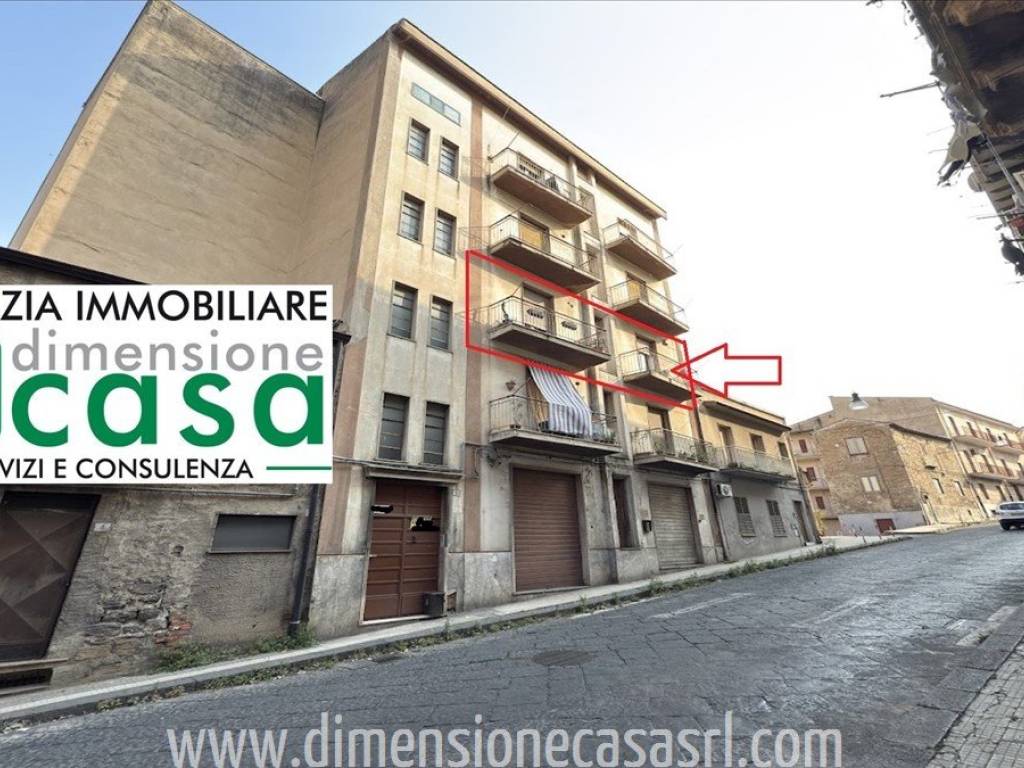 Appartamento a Caltanissetta in via Messina, 6 - Foto 2