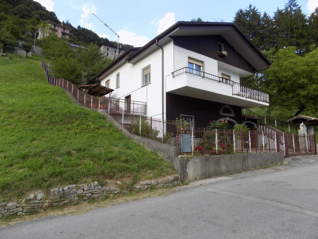 Villa a Locatello in Via Passeggiata dei Francesi - Foto 2