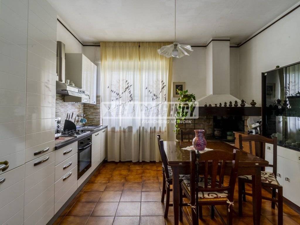 Appartamento a Monte san giusto in Via Antonio Gramsci, 52 - Foto 4