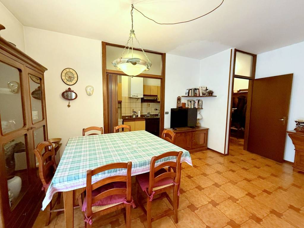 Appartamento a Verona in Via Elena da Persico - Foto 2