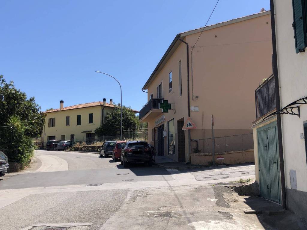 Appartamento a Roccastrada in Via dei Mille, 26 - Foto 2