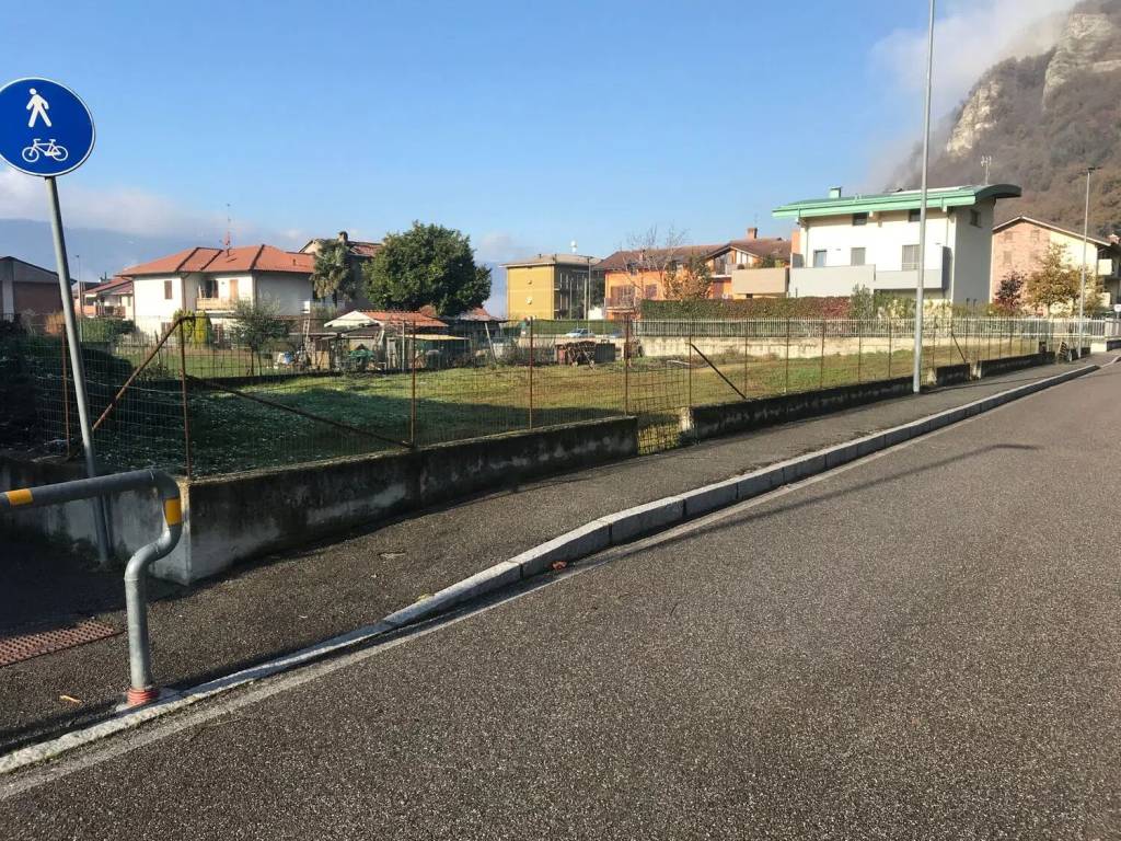 Terreno a Cisano bergamasco in Via Mons. A. Castelli, 1 - Foto 3