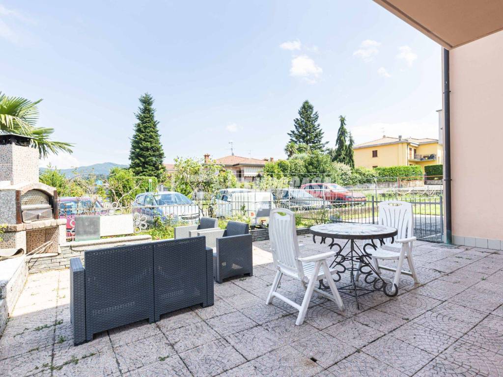 Villa a Molteno in Via Papa Giovanni XXIII - Foto 3